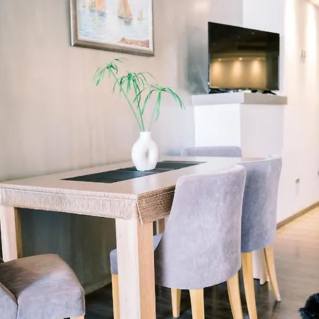 La Playa Appartement Perigialion